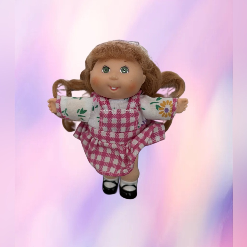Vintage 1995 Cabbage Patch Kids Mini Kid - Kerry Willa